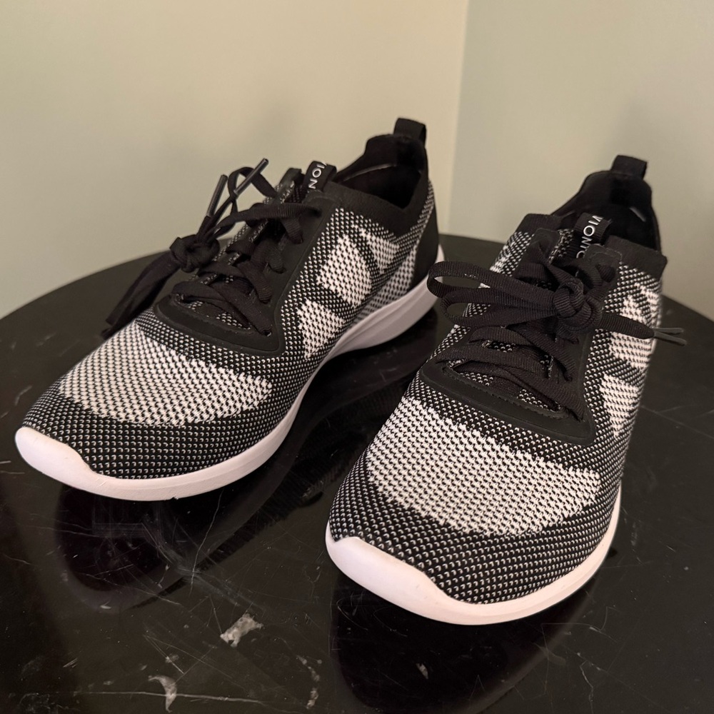 VIONIC Lenora Lace Up Sneaker Black Engineered Mesh - Picture 2 of 12